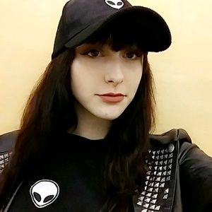 Meet your Posher, Dezaray